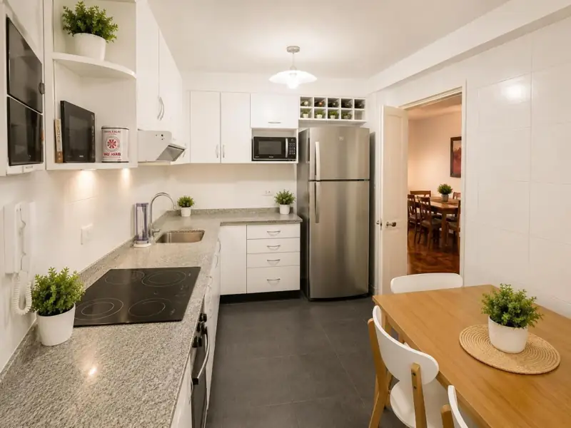 Cocina con comedor diario