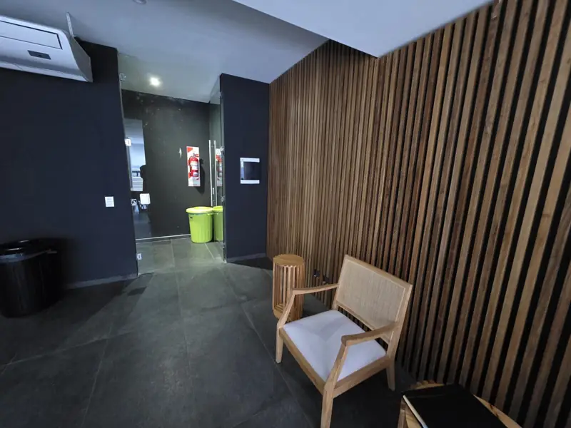 Monoambiente frente a FLENI, Belgrano — apto profesional, pileta y gimnasio — foto 7
